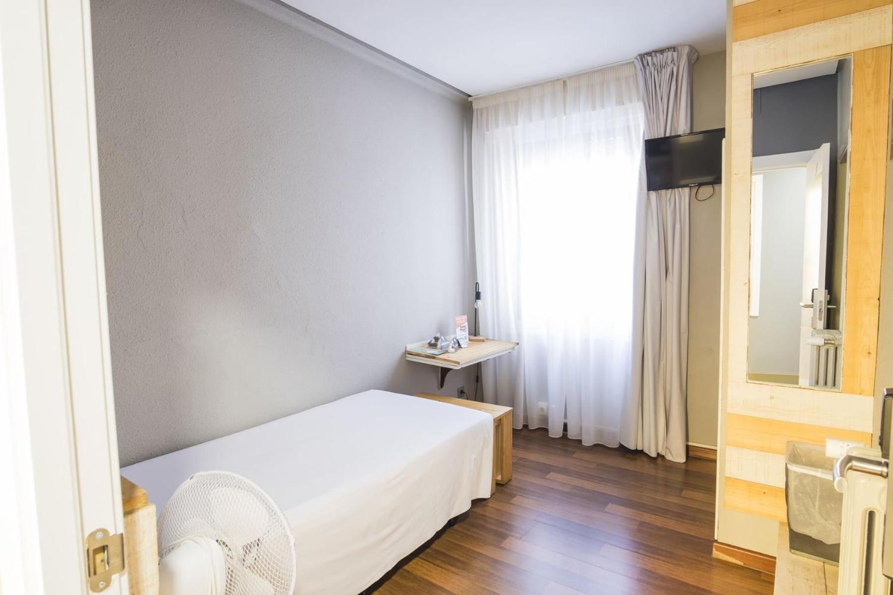 Hotel Alda Centro Ponferrada Ngoại thất bức ảnh